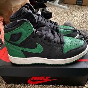 COPY - Pine Green Jordan 1’s